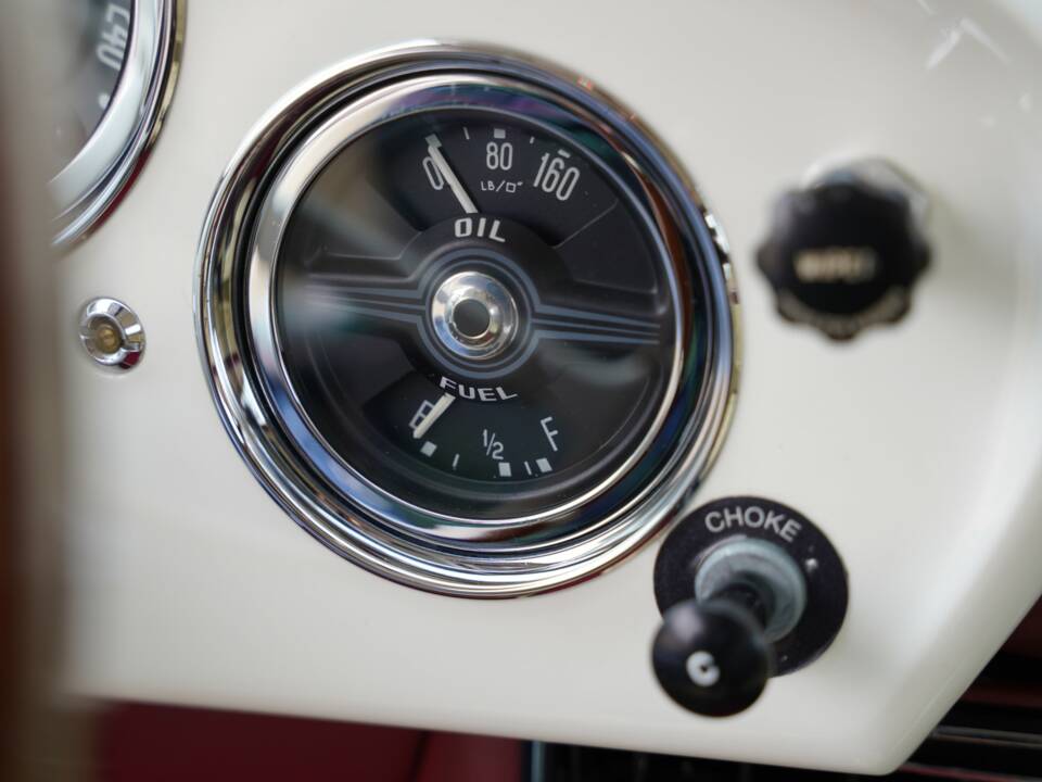Afbeelding 24/50 van Aston Martin DB 4 (1961)
