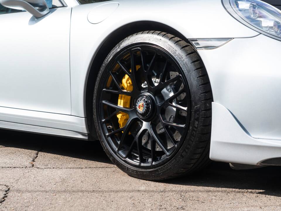Image 53/57 of Porsche 911 Turbo S (2013)