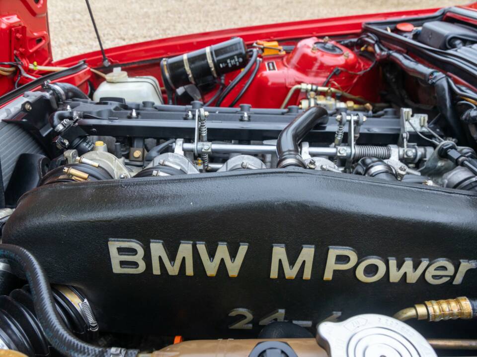 Afbeelding 44/50 van BMW M6 (1988)