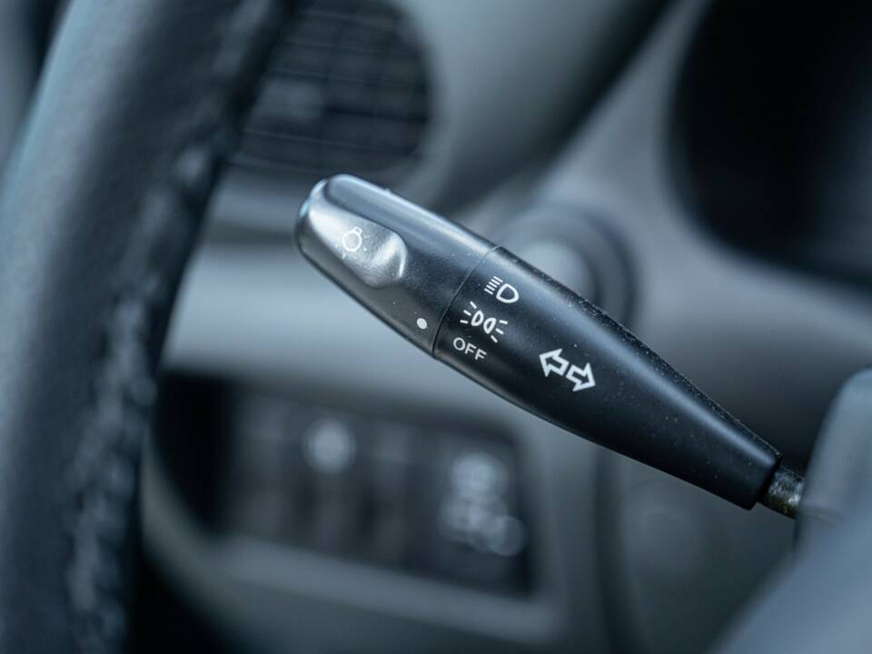 Image 32/46 de Hyundai Accent 1.3 (1997)