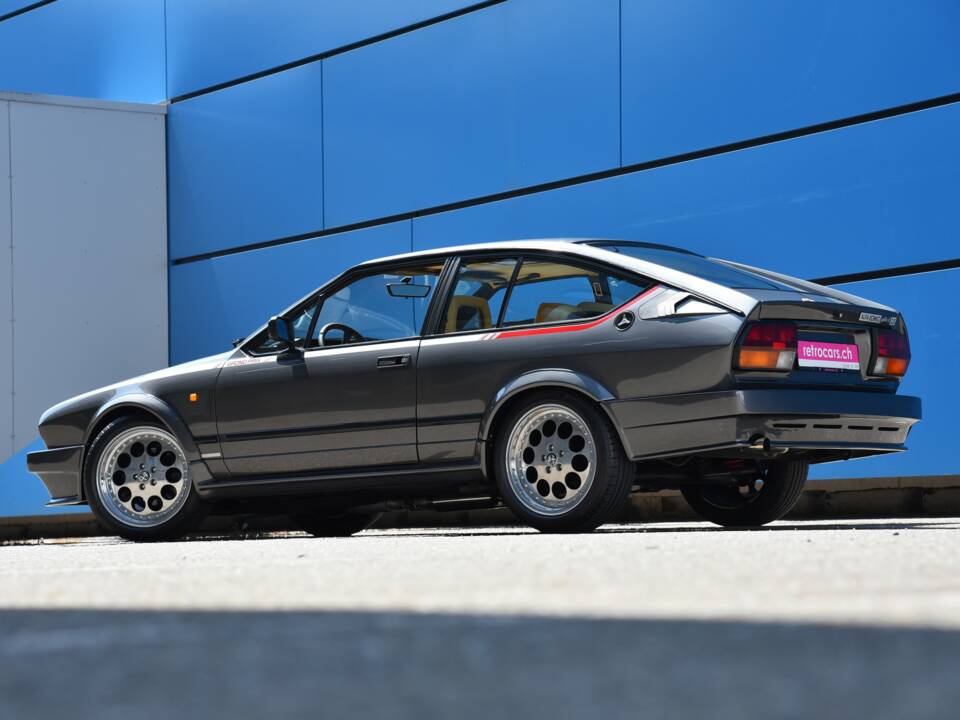 Bild 3/19 von Alfa Romeo GTV 6 2.5 (1986)