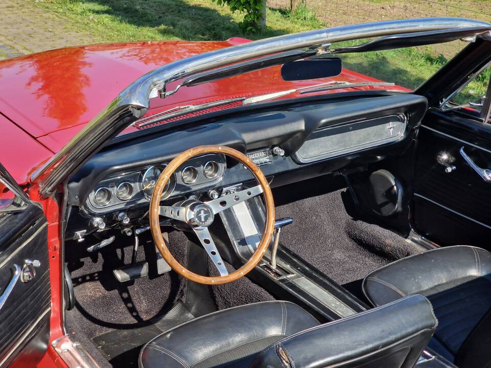 Bild 5/6 von Ford Mustang 200 (1966)
