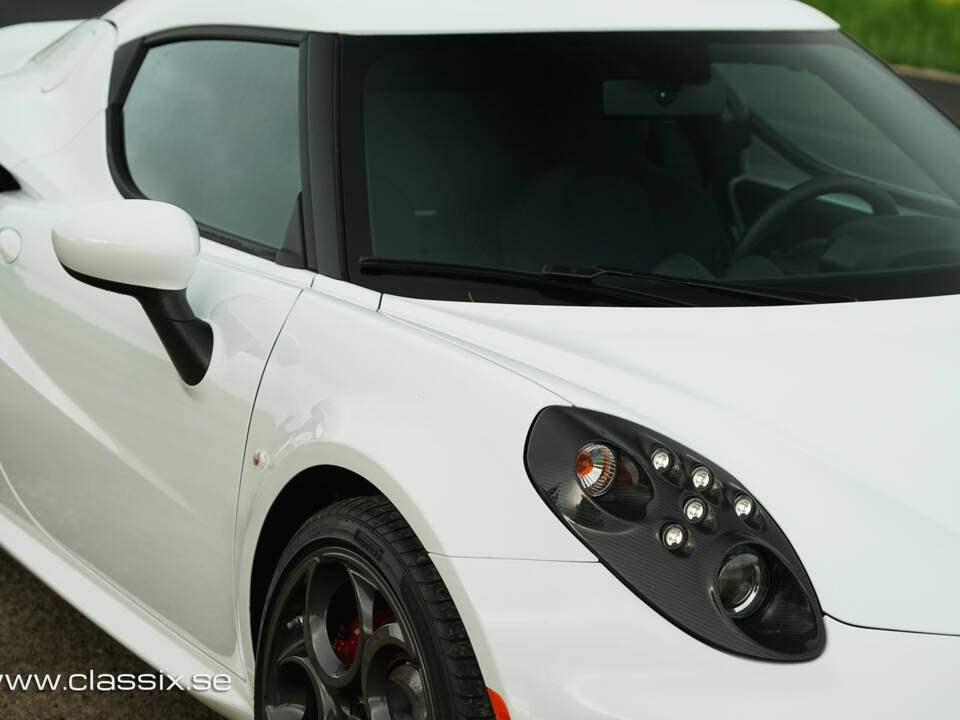 Imagen 12/27 de Alfa Romeo 4C (2016)