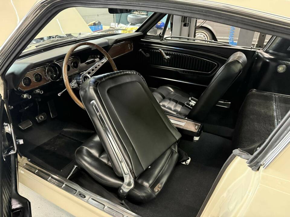 Bild 34/50 von Ford Mustang GT (1966)