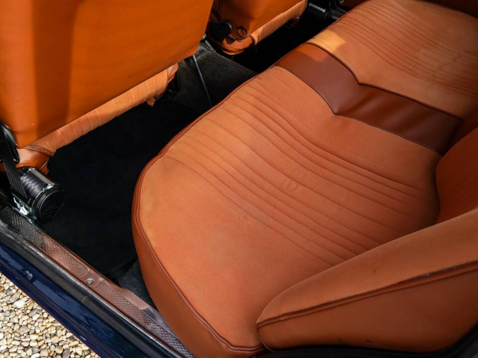 Image 36/50 of Alfa Romeo Giulia Nuova Super 1300 (1975)