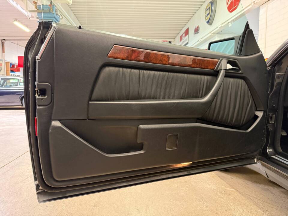 Bild 6/18 von Mercedes-Benz E 200 (1994)