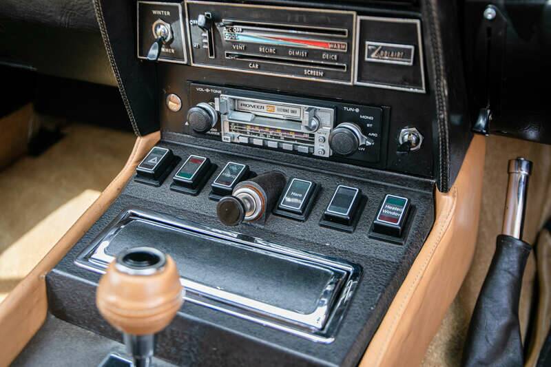 Bild 27/38 von Aston Martin V8 (1974)