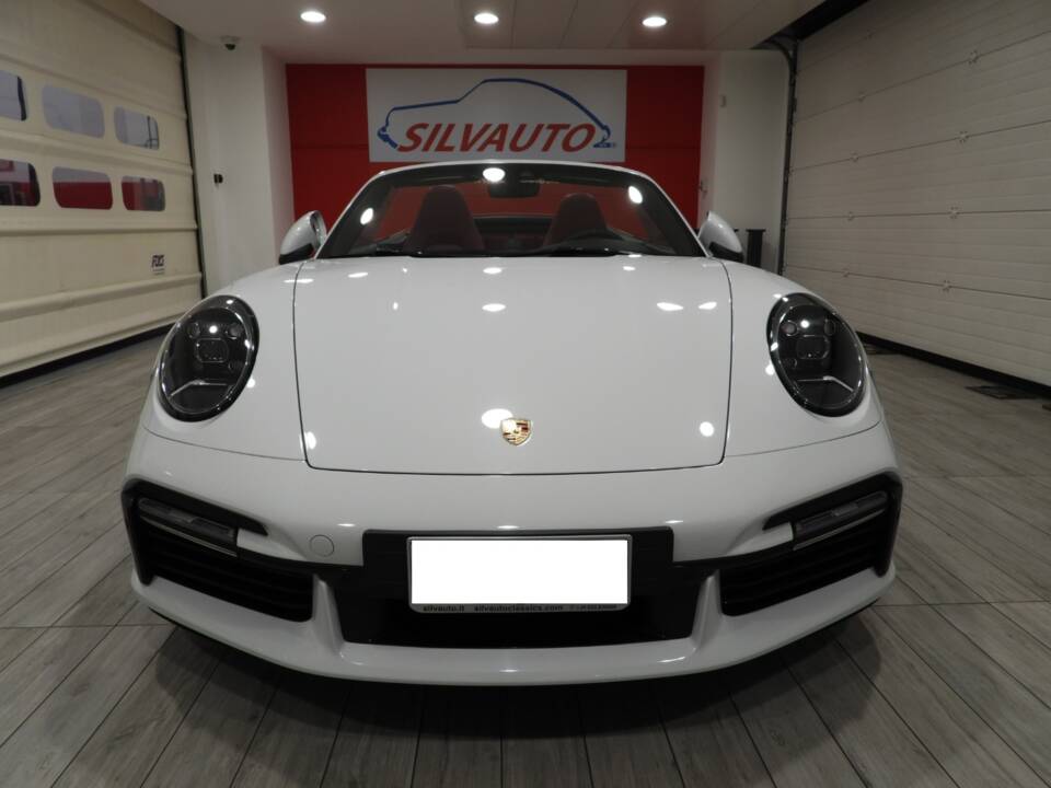Image 2/15 de Porsche 911 Turbo (2021)