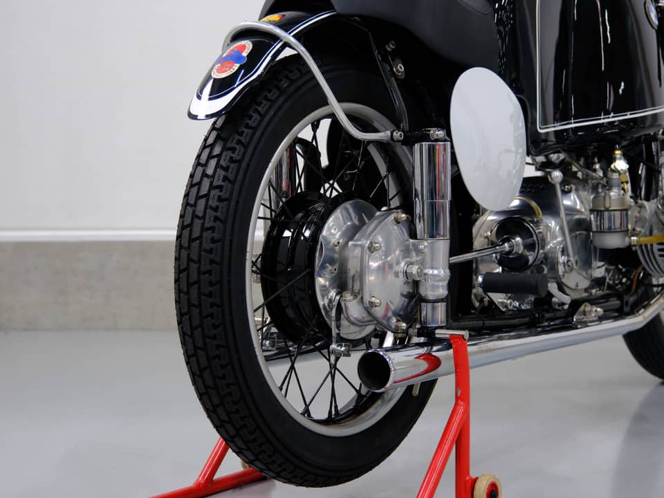 Image 81/92 of BMW R 51 (1939)