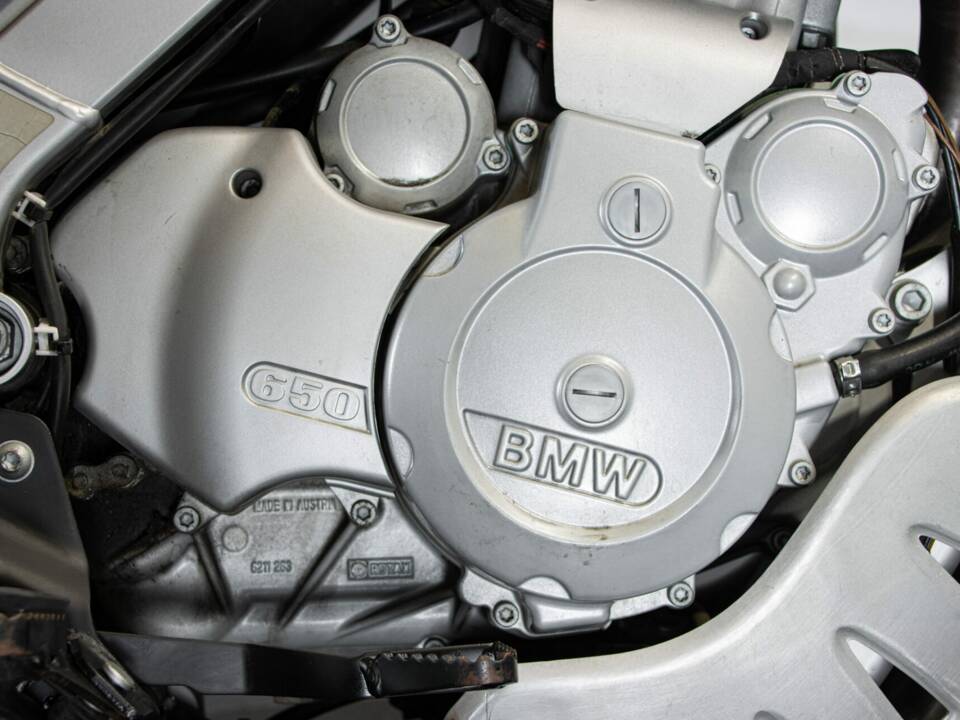 Bild 13/50 von BMW F 650 GS (2000)