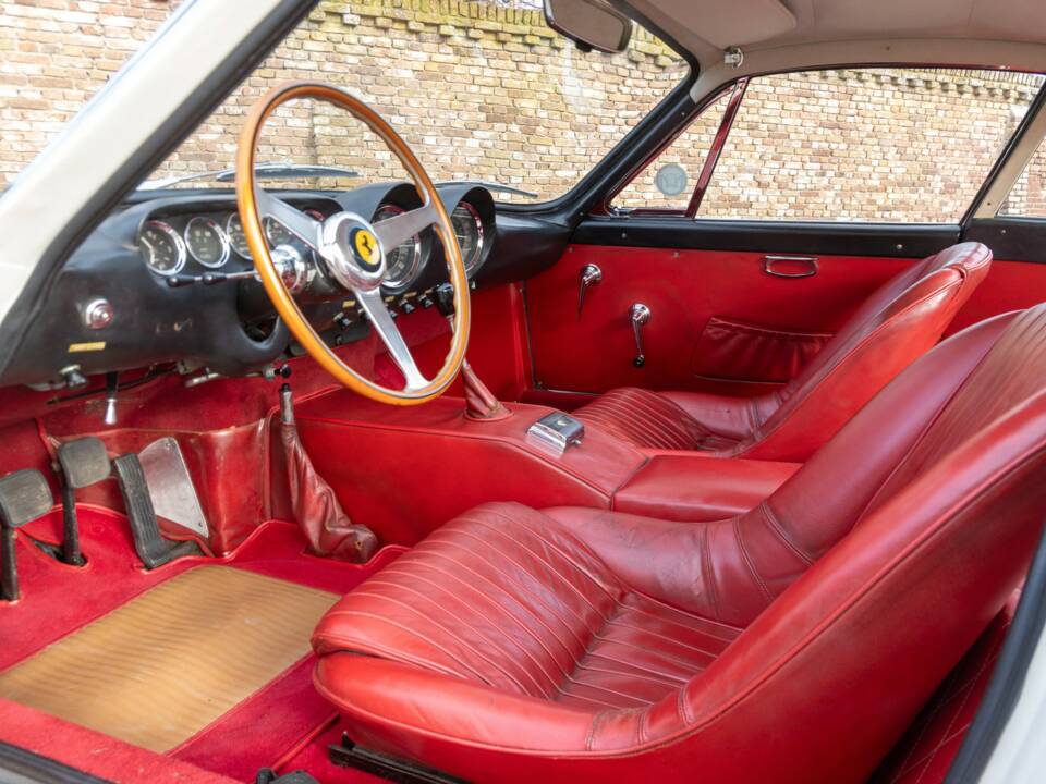 Obraz 46/50 pojazdu Ferrari 250 GT Berlinetta Lusso (1964)