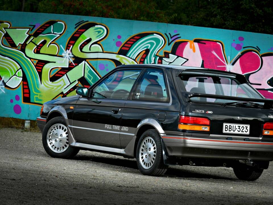 Image 2/49 of Mazda 1.6 GT Turbo 4x4 (1986)