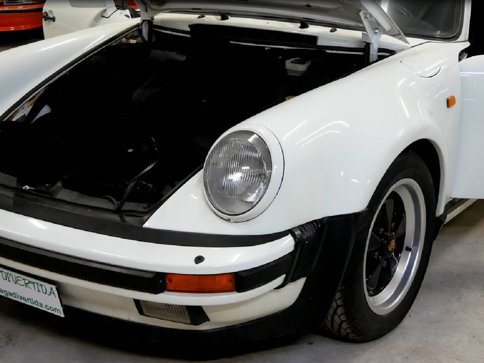 Afbeelding 13/23 van Porsche 911 Turbo 3.3 (1985)