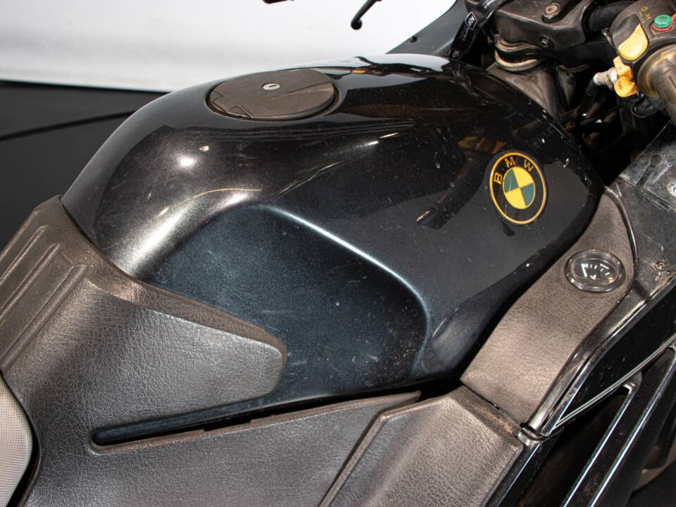 Image 48/50 of BMW K1 (1990)