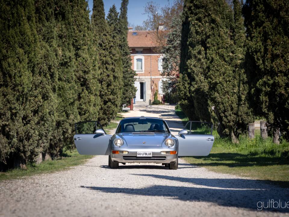 Immagine 68/73 di Porsche 911 Carrera (1995)