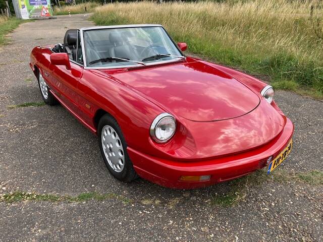 Image 2/5 de Alfa Romeo 2.0 Spider (1992)