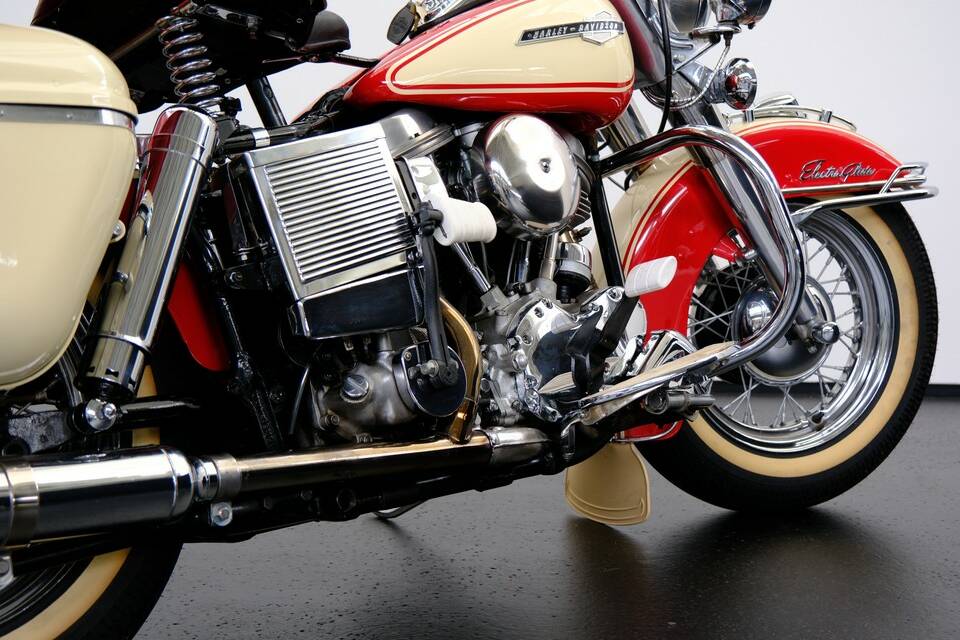 Image 71/75 of Harley-Davidson FL Panhead (1965)