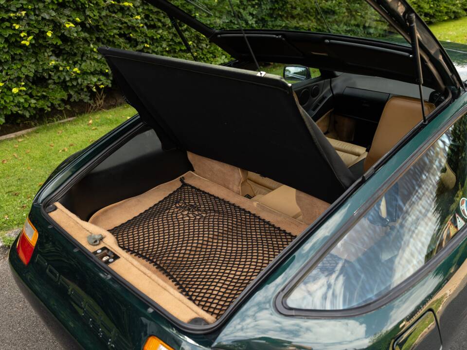 Bild 28/69 von Porsche 928 S4 (1989)