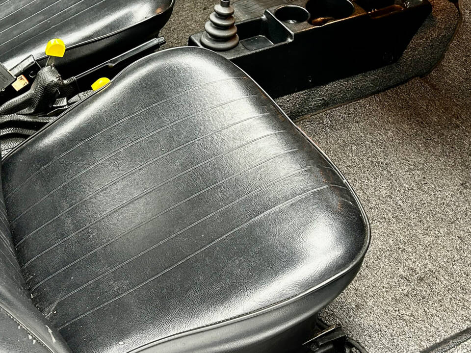 Image 6/11 of Volkswagen Karmann Ghia 1600 (1974)