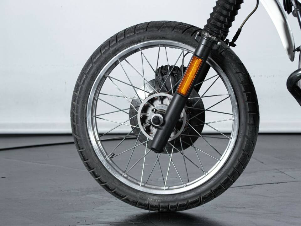 Image 19/50 de BMW R 80 GS (1989)