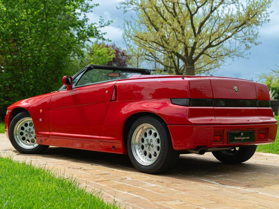 Immagine 6/50 di Alfa Romeo RZ (1993)