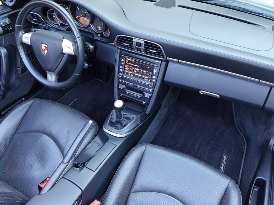 Bild 29/40 von Porsche 911 Carrera (2009)