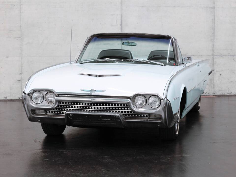 Immagine 15/50 di Ford Thunderbird (1962)