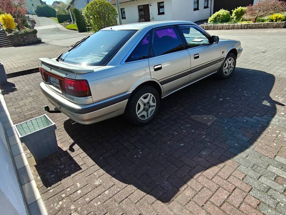 Image 5/5 of Mazda 626 (1988)