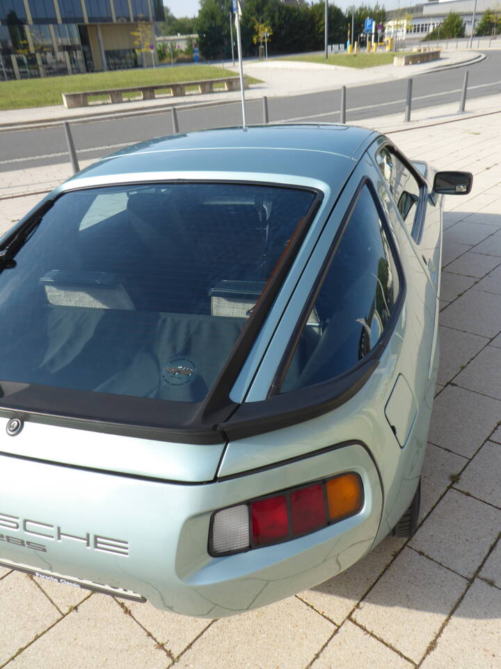 Immagine 11/70 di Porsche 928 S (1985)