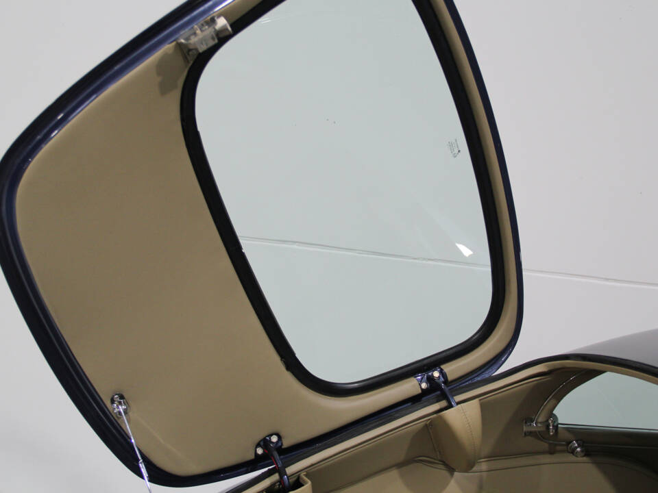 Bild 33/39 von Jaguar E-Type 4.2 (1966)