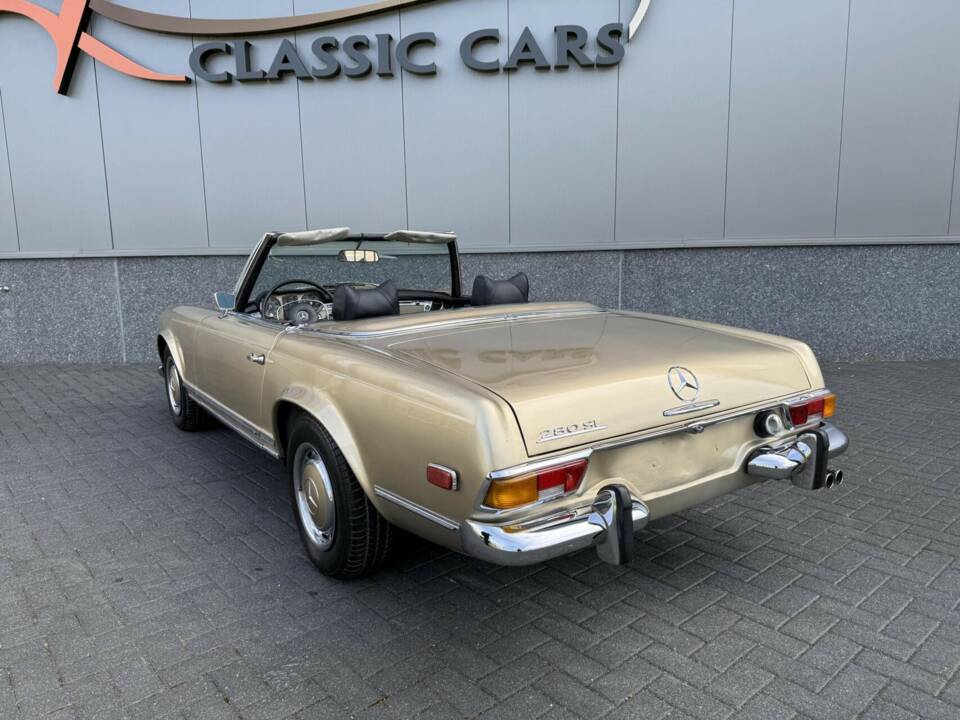Image 16/49 de Mercedes-Benz 280 SL (1971)