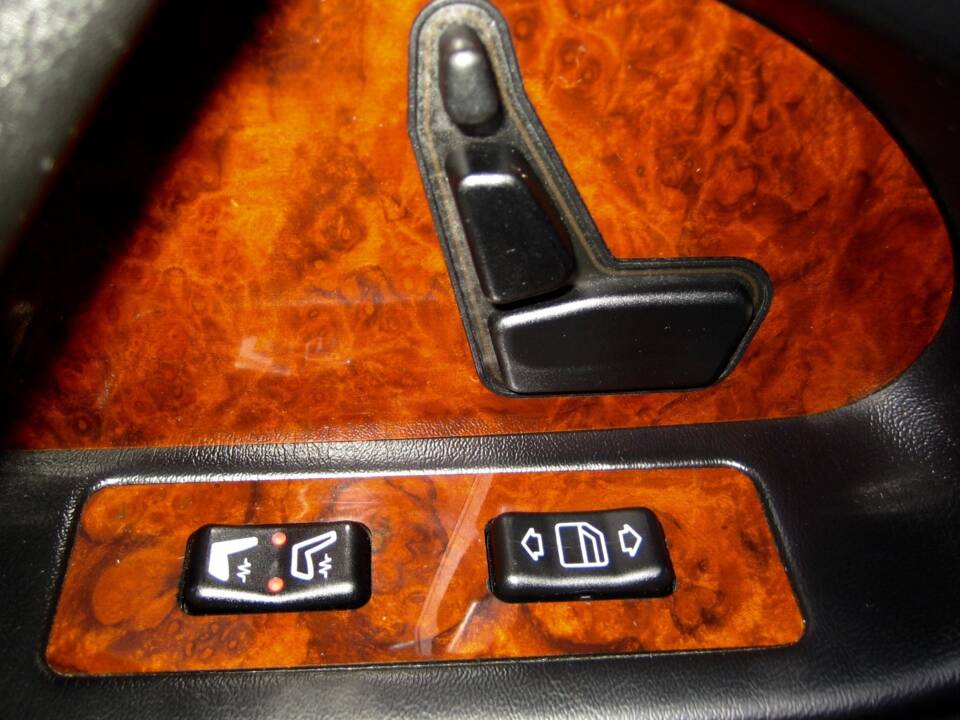 Image 38/45 of Mercedes-Benz 500 SEL (1992)