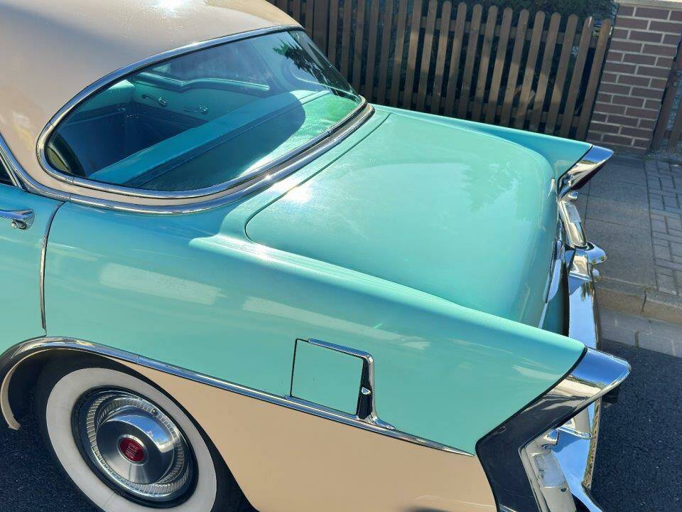 Bild 29/32 von Buick 60 Century (1956)