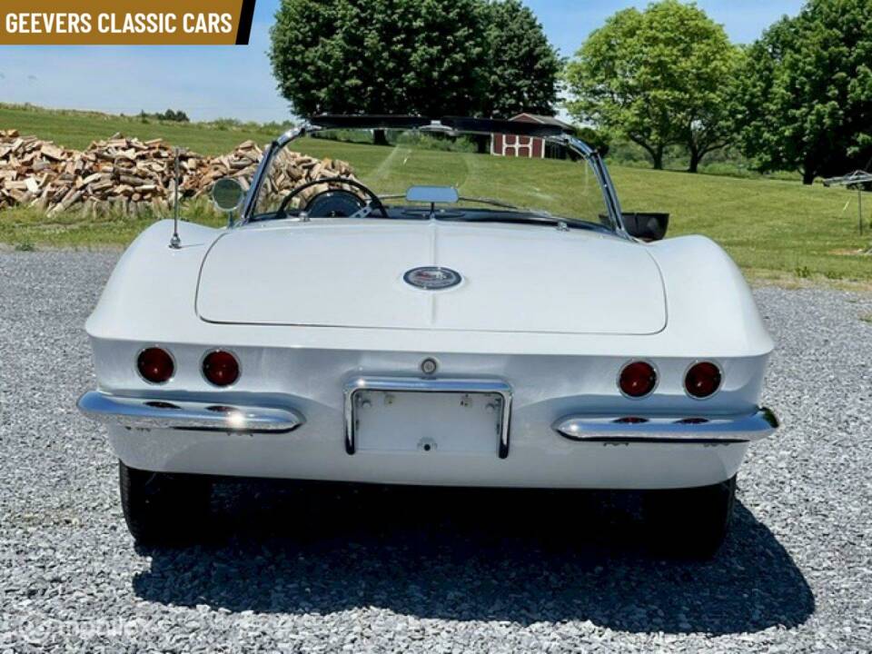 Image 9/9 of Chevrolet Corvette (1962)