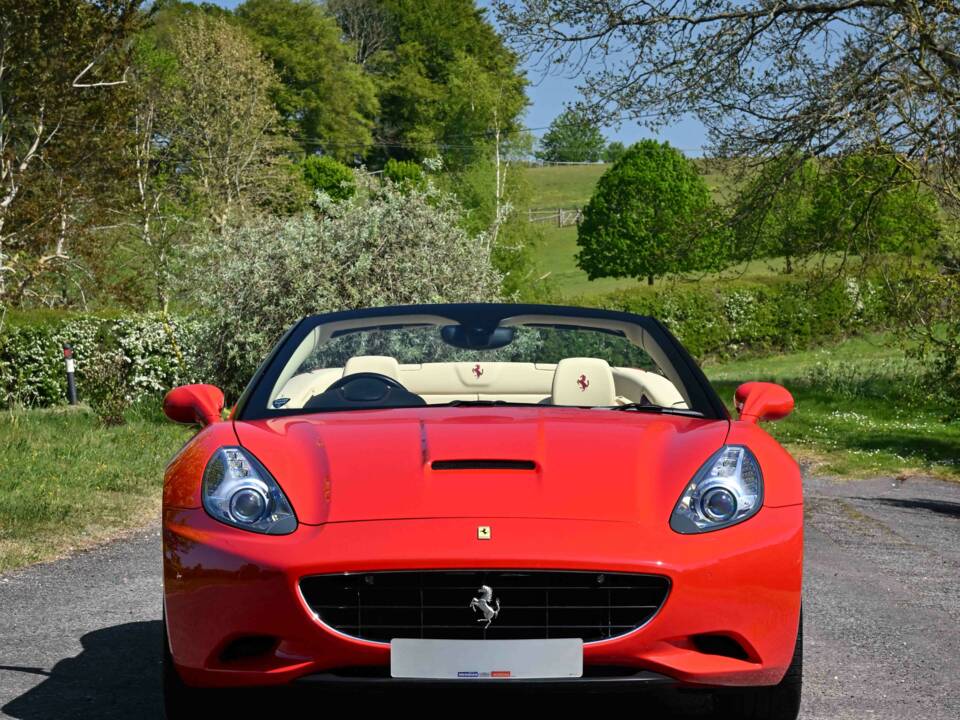 Afbeelding 13/50 van Ferrari California (2011)