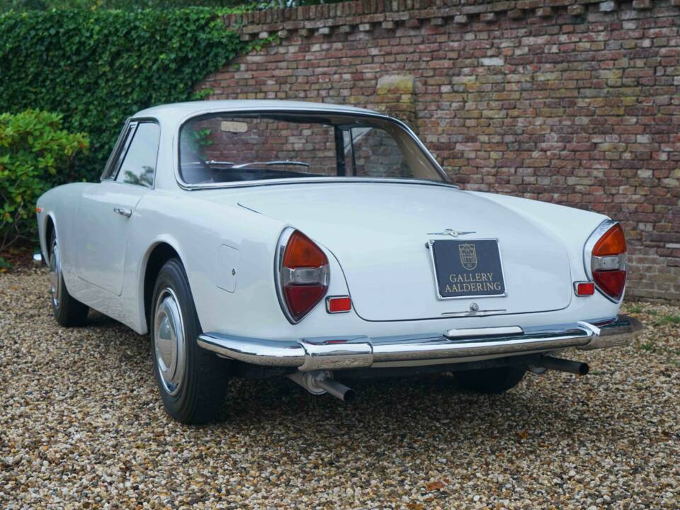 Image 26/50 of Lancia Flaminia GT 2.5 3C Touring (1964)