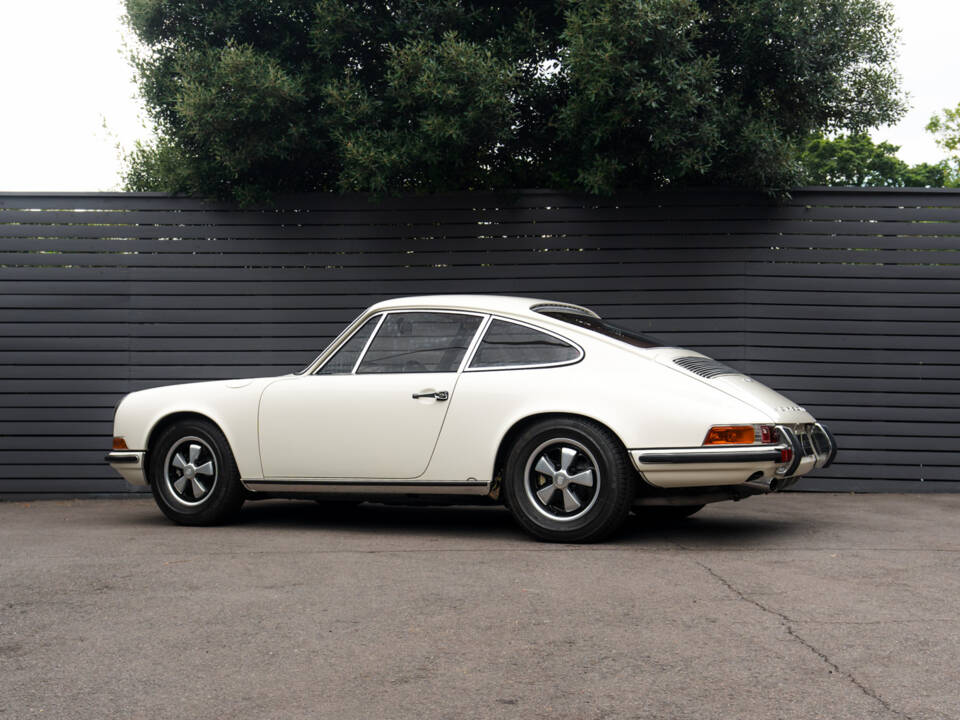 Image 15/78 of Porsche 911 2.0 E (1968)