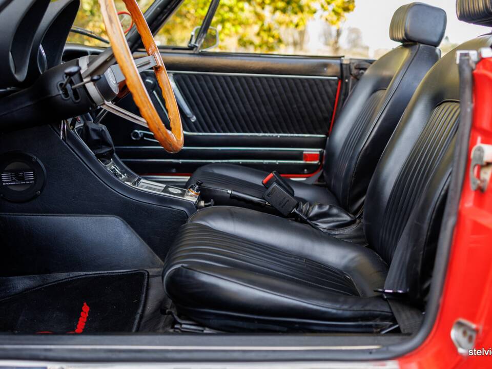 Image 25/43 of Alfa Romeo Spider Veloce 2000 (1976)