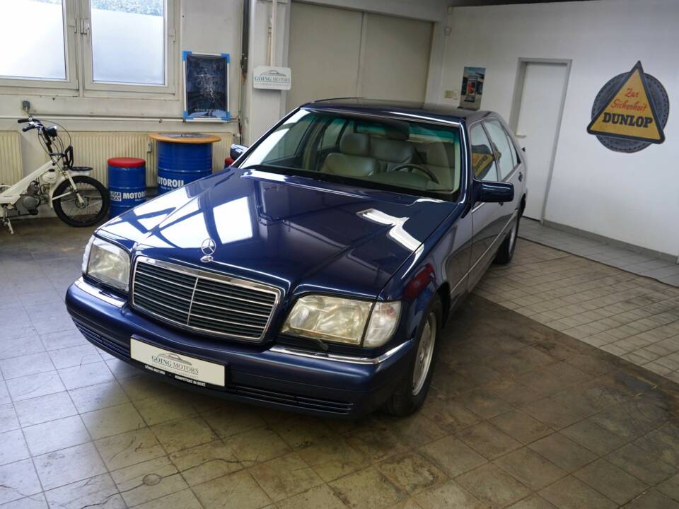 Immagine 7/36 di Mercedes-Benz S 500 L (1994)