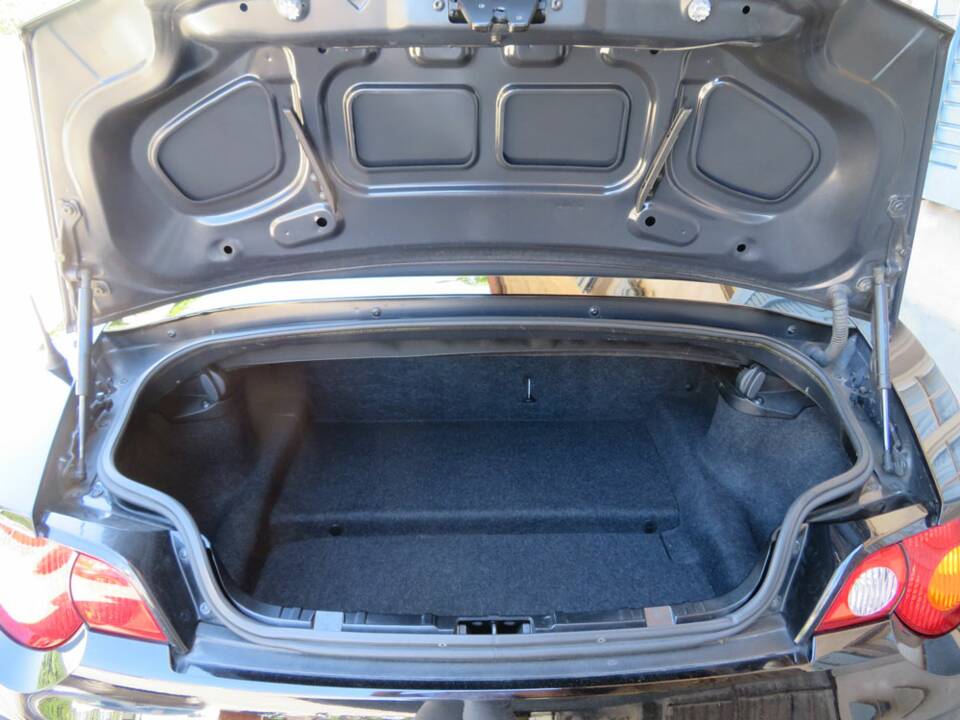 Bild 14/18 von BMW Z4 3.0i (2004)
