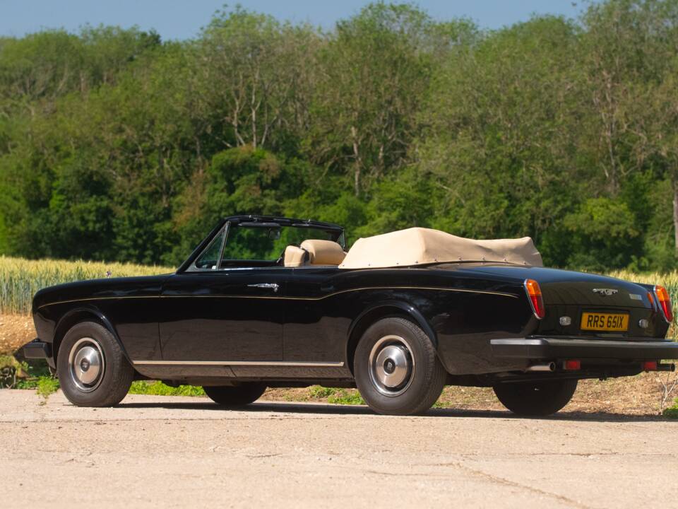 Immagine 41/46 di Rolls-Royce Corniche I (1981)