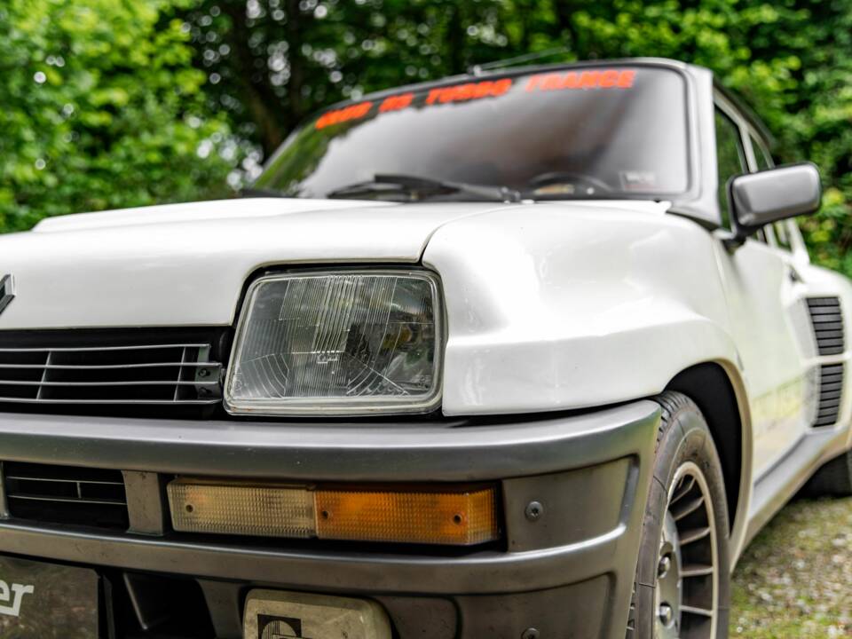 Image 16/49 of Renault R 5 Turbo 2 (1984)