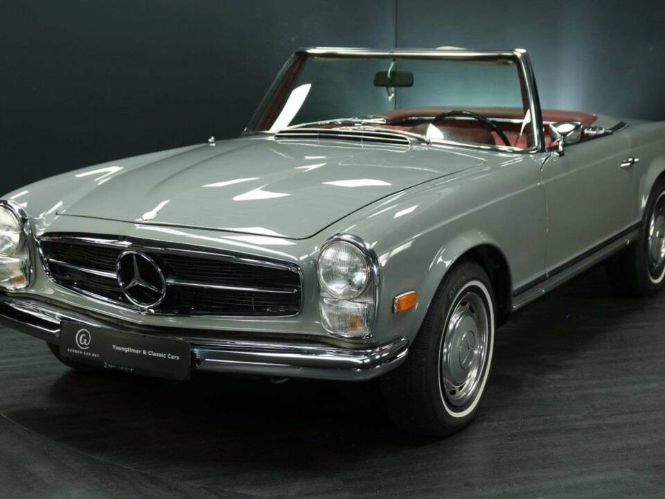 Immagine 1/50 di Mercedes-Benz 250 SL (1968)