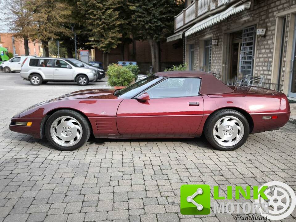Image 9/10 of Chevrolet Corvette Convertible (1993)