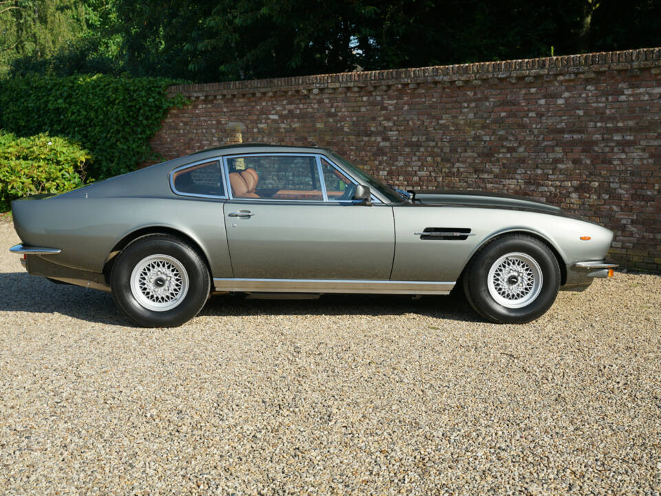 Afbeelding 8/50 van Aston Martin V8 Vantage (1980)