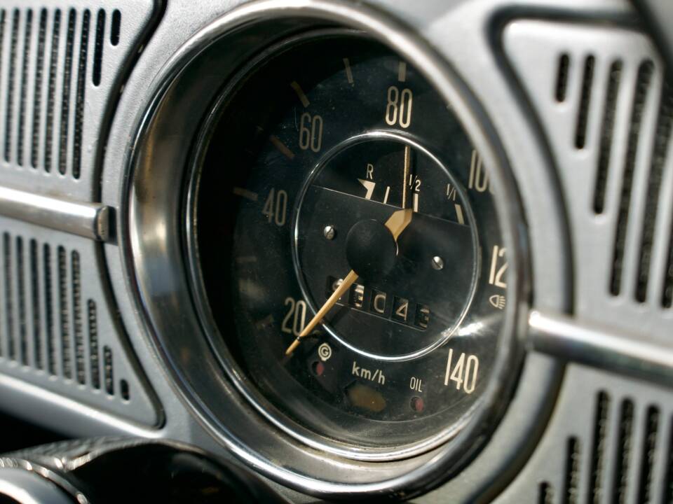 Image 35/54 of Volkswagen Beetle 1500 (1969)