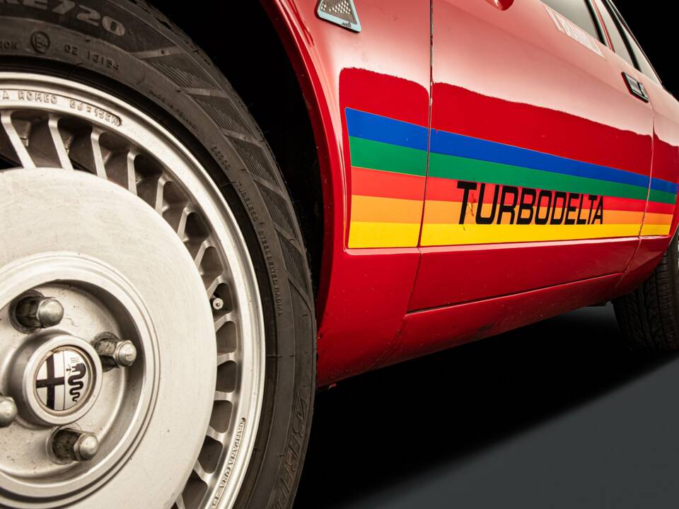 Bild 8/25 von Alfa Romeo Alfetta GTV 2.0 Turbodelta (1980)