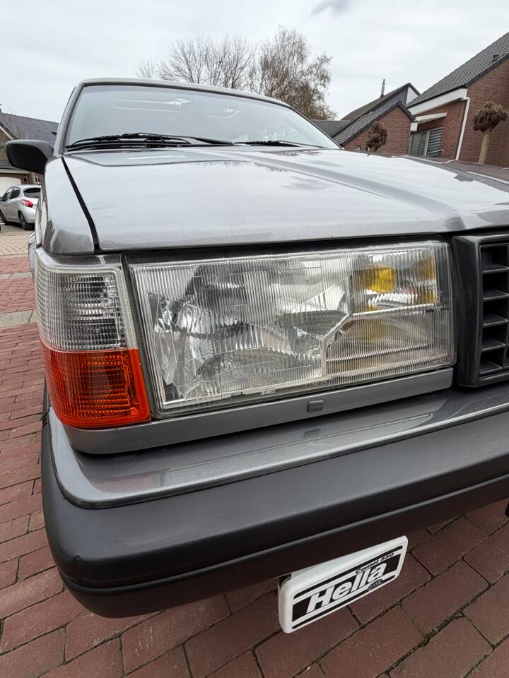 Obraz 25/53 pojazdu Volvo 740 (1990)