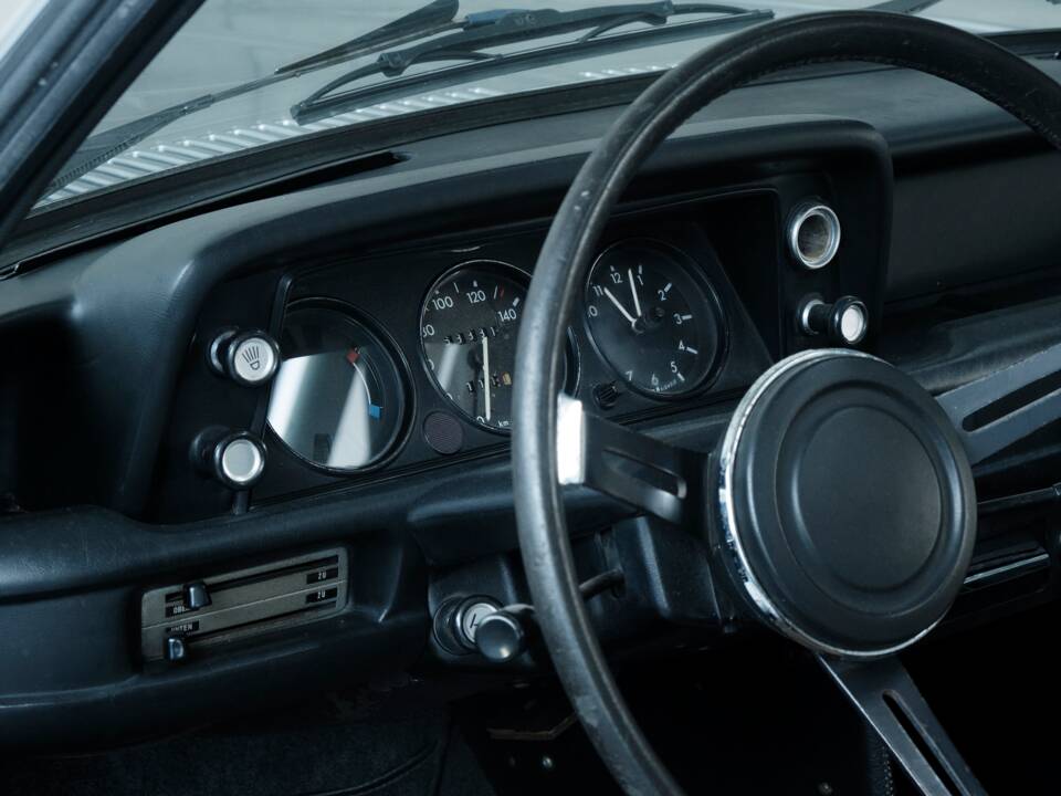 Bild 45/50 von BMW 2002 Baur (1972)
