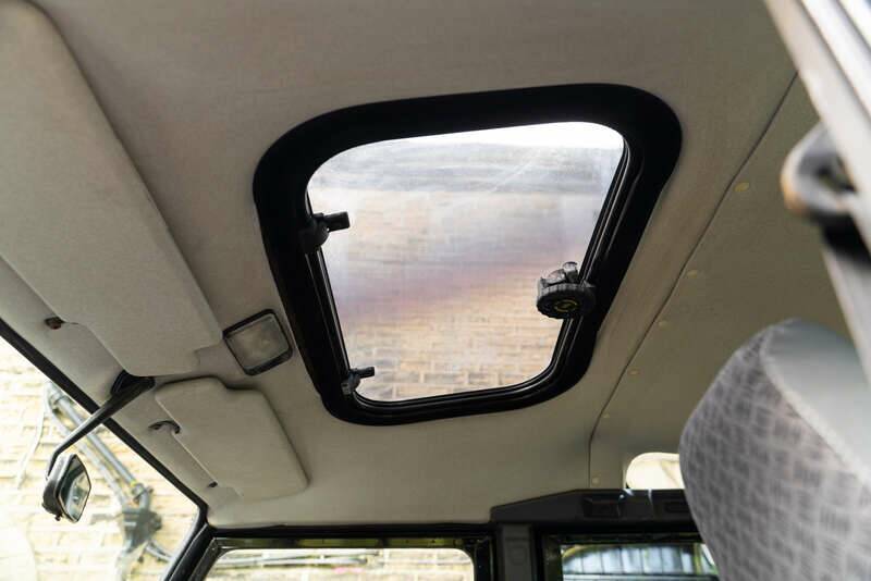 Image 31/50 of Land Rover Defender 110 Td5 (1999)